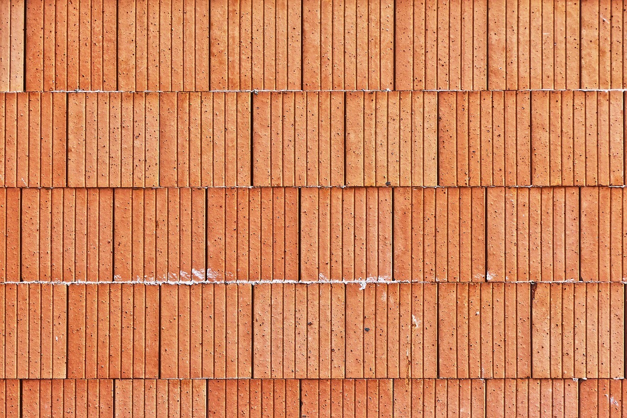 Planujesz budowę domu? Postaw na materiały, które ją przyspieszą