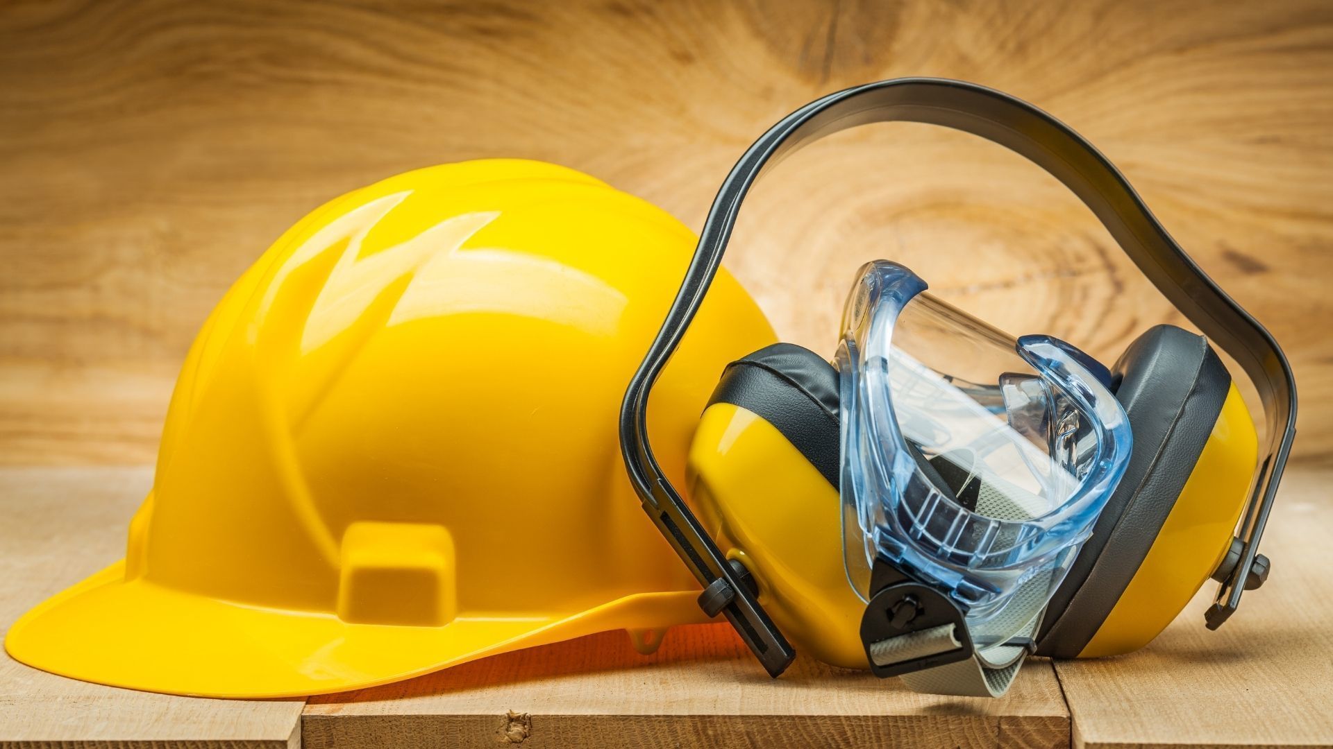 Artykuły BHP – niezbędne produkty w każdej firmie