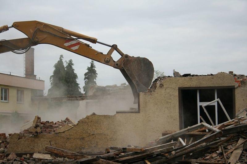 Rozbiórka budynku. Pozwolenie, zgłoszenie czy brak formalności?