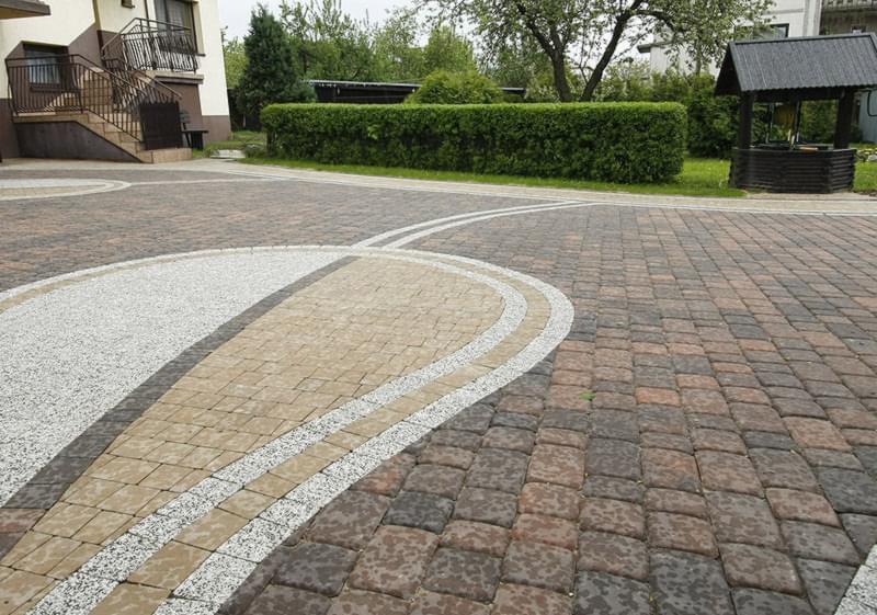 Układanie kostki brukowej – krok po kroku