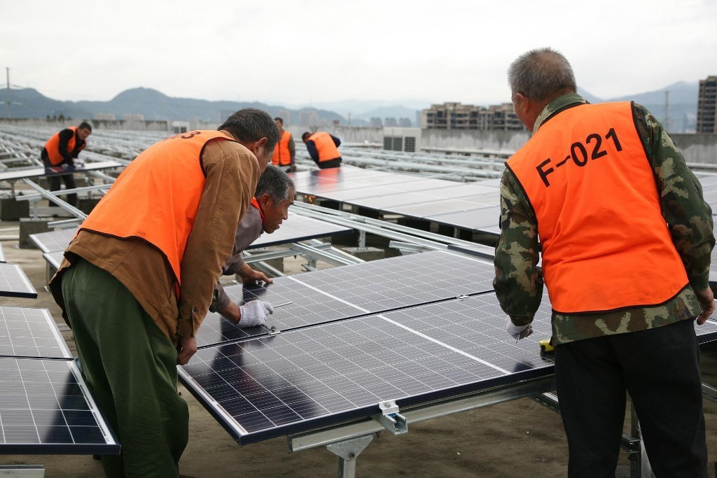 Instalacja fotowoltaiczna w domu i firmie. Sposób na oszczędności