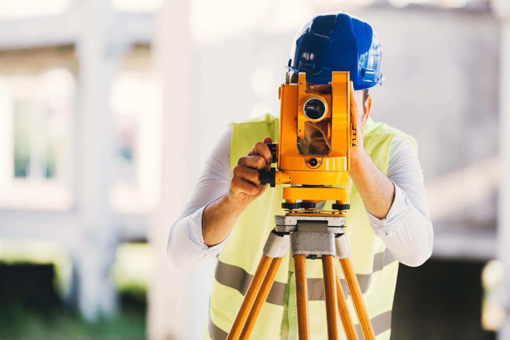 Niwelator laserowy i optyczny