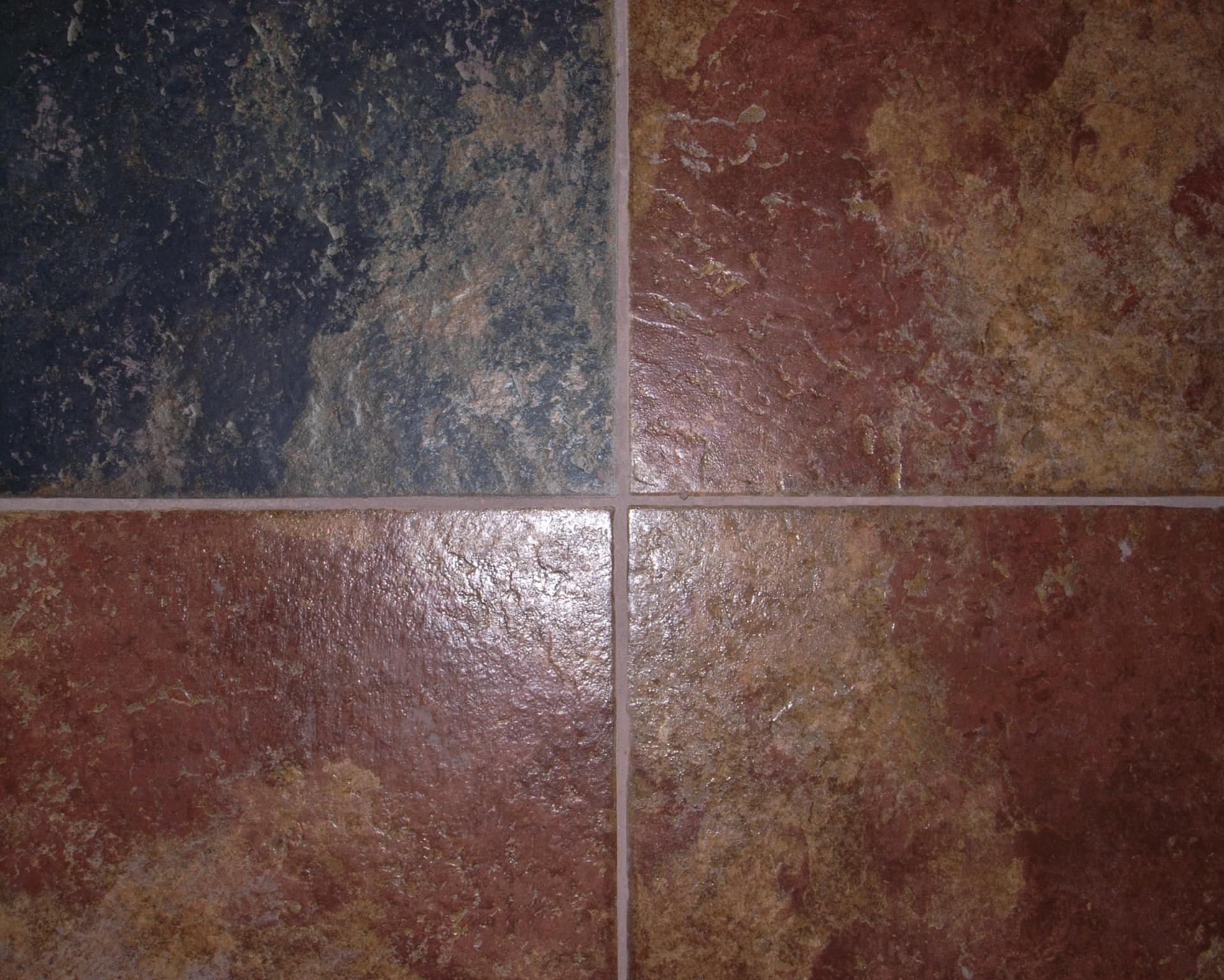 Gres, glazura, terakota. Na czym polega różnica i co wybrać